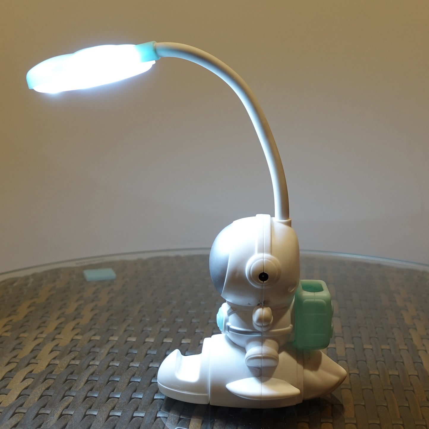 Astronaut Lamp
