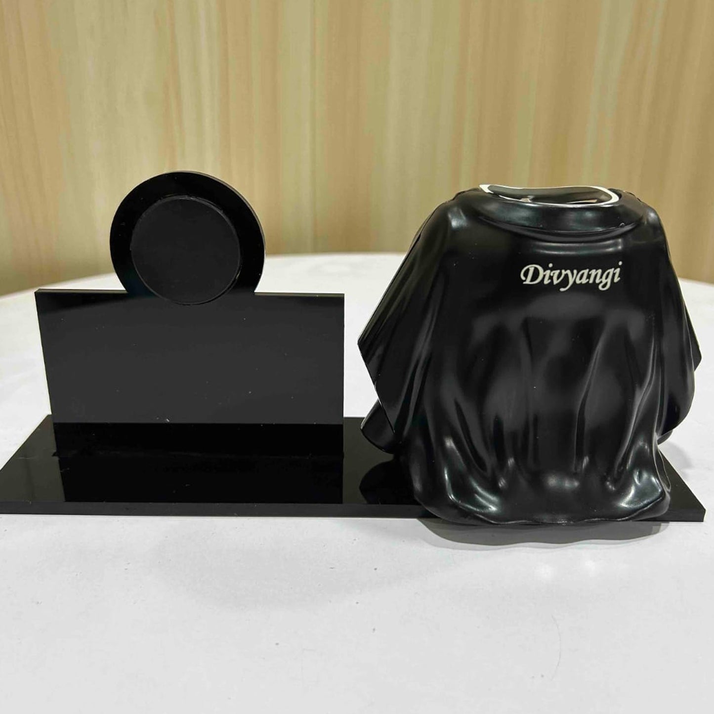 Advocate Table Stand